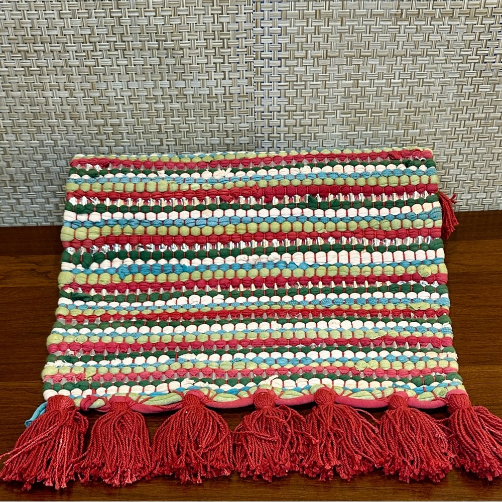 🎄Green & Red Handwoven Chindi Style Table Runner w/ Red Tassels